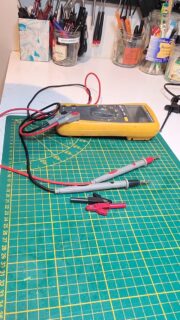 🔧Petits outils mais grand gain de temps !
Je voulais vous montrer les derniers ajouts à l'atelier, cette vidéo est plus pour les techniciens que pour les zicos.
Ce n'est pas sponsorisé ! Je partage juste mon expérience. Mais si vous bricoler un peu cela vous sera sûrement utile ! Et si vous avez des astuces, n'hésitez pas à les partager en commentaires !
#mccolsoncustom #tubeamp #electronics